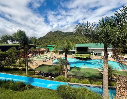 Apartamento 402 para 6 pessoas no Capivari Eco Resort in Kampina Grande Do Sul