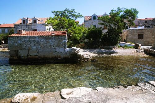  Studio Nina, Pension in Prvić Šepurine