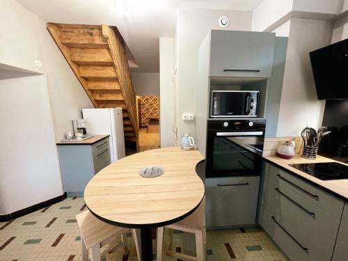 Gîte 4 pers. à Razines avec Parking et Wifi - FR-1-381-647 (Gite 4 pers. a Razines avec Parking et Wifi - FR-1-381-647) in Razines