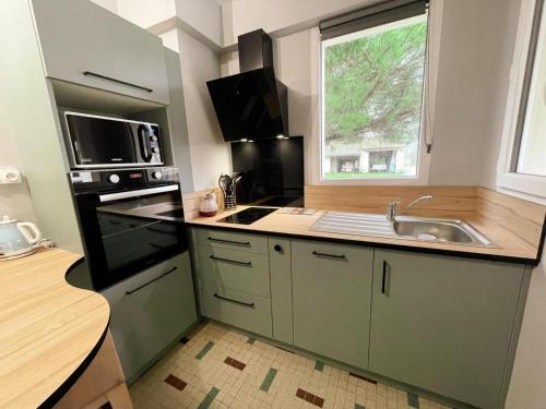 Gîte 4 pers. à Razines avec Parking et Wifi - FR-1-381-647 (Gite 4 pers. a Razines avec Parking et Wifi - FR-1-381-647) in Razines