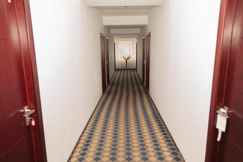 Plus Hotel - image 10