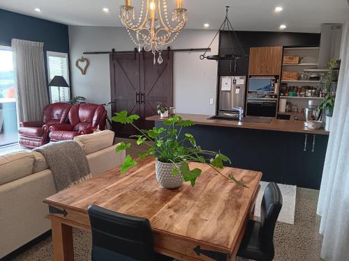 Modern retreat in Kinloch in Kinloch