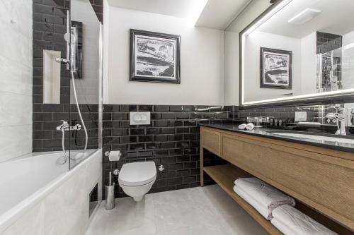 Grand Hotel Slavia - image 3