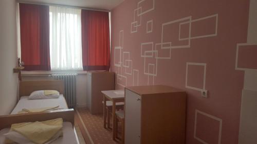 HI Hostel Zagreb - main image