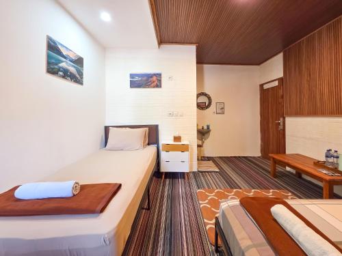 Back To Bajo Hostel Labuan Bajo in Goron Talo