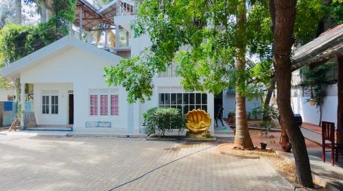 The Beach House , Nilaveli , Trincomalee – khách sạn tại Kumpurupiddi