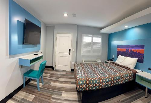 room detail thumbnail 1