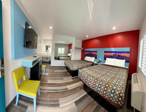 room detail thumbnail 1