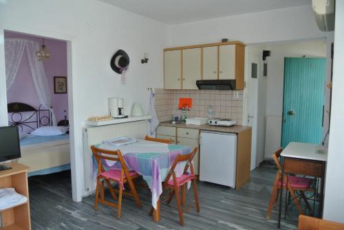Meltemi - main image