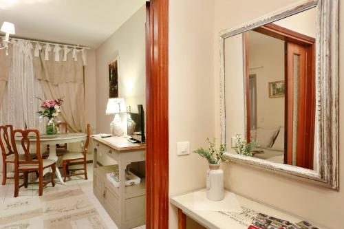 Adua Apartments - image 4