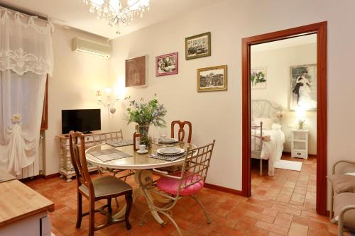 Adua Apartments - image 11
