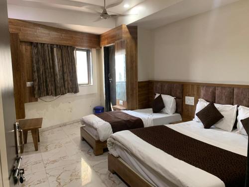 Hotel Signature in Ahmedabad