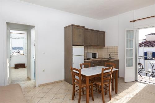 Instalaciones, Guesthouse Niriides in Spetses