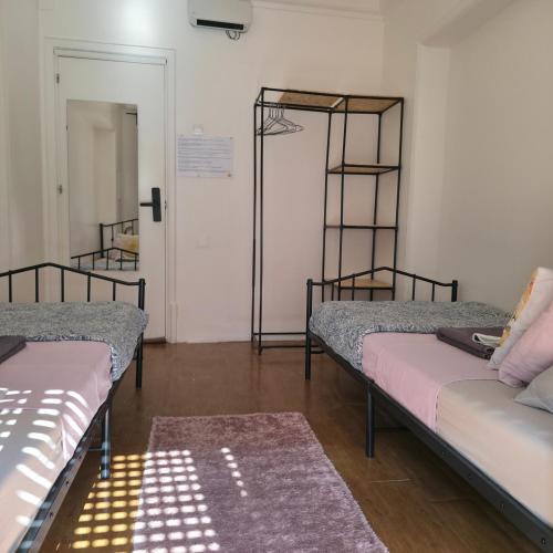 Twin room, shared bathroom