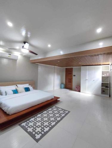 Shella Home Stay – khách sạn tại Guimbal
