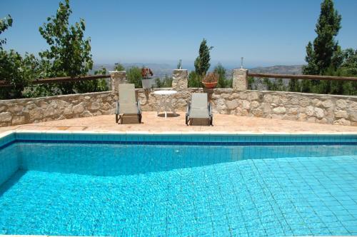 Villa Elena, Fyti in Fyti