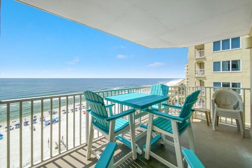 Four Winds 804 - Beachfront Corner unit-Amazing View-Sleeps 8-steps to the beach – khách sạn tại Orange Beach