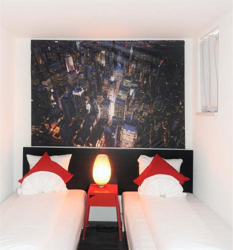 Triple Room with Garden View image 4