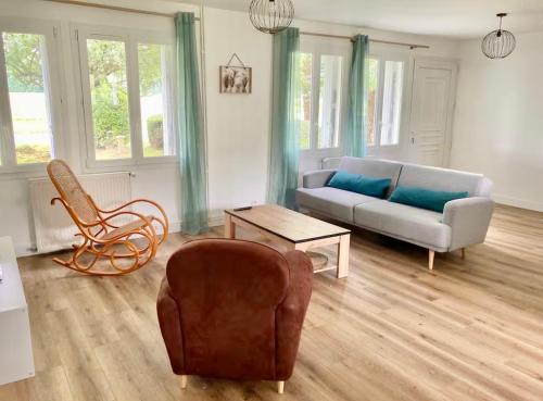 Maison avec Jardin et Parking, Calme, Proche Disneyland Paris 10 min in 若西尼