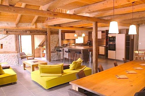 10214 Chalet d'exception nature sport et bien être sauna,jacuzzi hammam frigidarium (10214 Chalet d'exception nature sport et bien etre sauna,jacuzzi hammam frigidarium) in Cervieres (Hautes Alpes)