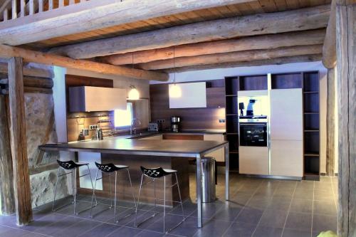 10214 Chalet d'exception nature sport et bien être sauna,jacuzzi hammam frigidarium (10214 Chalet d'exception nature sport et bien etre sauna,jacuzzi hammam frigidarium) in Cervieres (Hautes Alpes)