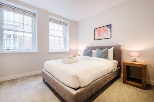 BnBNova - 2BR 2BA - City of London - image 10
