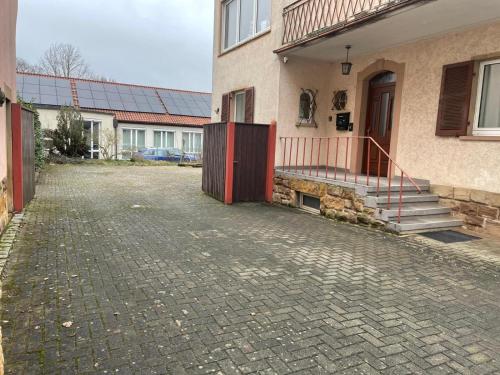 外部景觀, 6-Personen Apartment mit großem Parkplatz, Küche & WLAN ideal für Monteure und Familien (6-Personen Apartment mit großem Parkplatz, Kuche & WLAN ideal fur Monteure und Familien) in 格羅爾茨霍芬