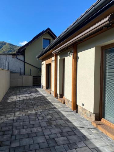 Balkons/terase, Apartmán Podbrezová (Apartman Podbrezova) in Lopej
