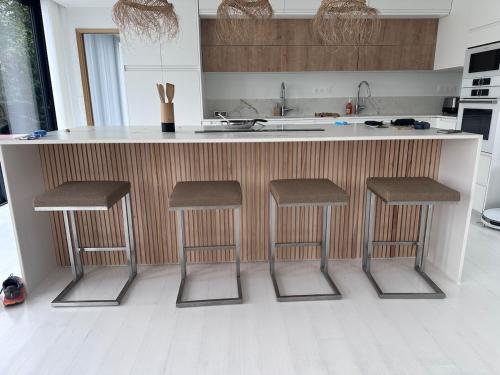 Villa 200 m from the ocean, surfing, natural pools in Saint-Vivien-de-Medoc