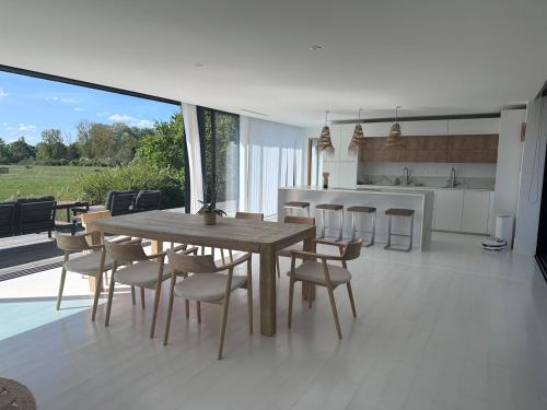 Villa 200 m from the ocean, surfing, natural pools in Saint-Vivien-de-Medoc