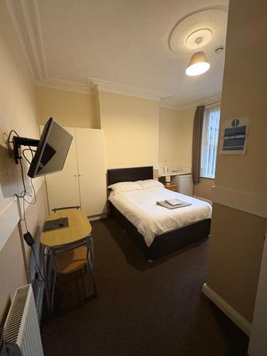 Runcorn Jubilee Guest House in 朗科恩酒店