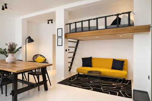 Loft Altstadt mit Sandstein Gewölbe und Parkplatz, Pirna