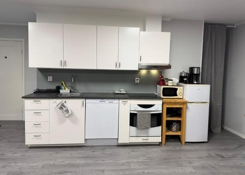 Green Forest Oasis & Sea in Hällestrand