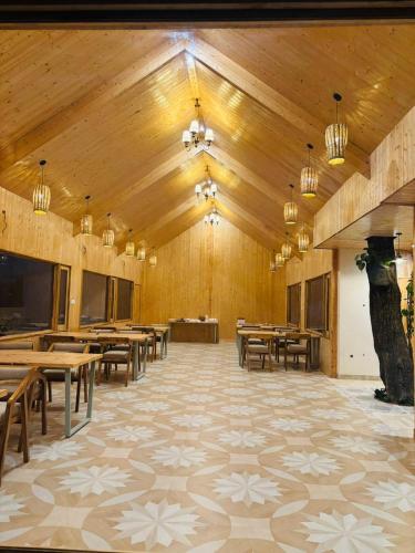 Bundela Woods Cottage and Restaurant in Khajuraho