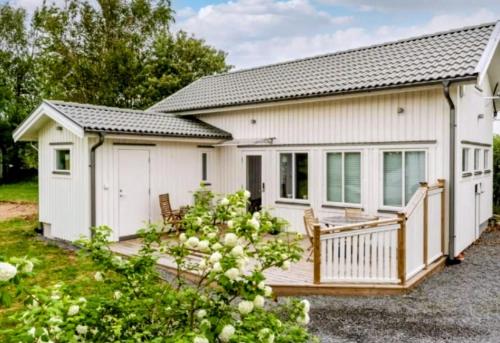 Stugan på Getterön, nära bad och stad (Stugan pa Getteron, nara bad och stad) in Getterön