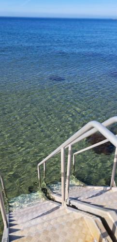 Stugan på Getterön, nära bad och stad (Stugan pa Getteron, nara bad och stad) in Getterön