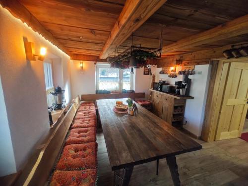 廚房, Ferienhaus Hotzenplotz all inklusive mit Ihrem Privaten Whirlpool & Sauna direkt am Fluss Mandau - a in 貝茨多夫-赫尼茨