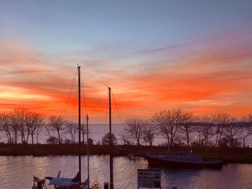 Hafenloge Orth mit Balkon und Traumblick auf Fehmarn in Fehmarn, Deutschland