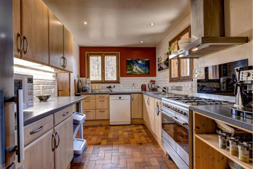 Kitchen, Chalet Les Frenes in Les Praz d'en Bas