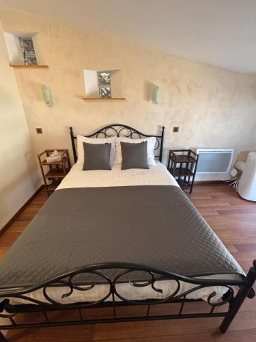 Launie Lea Chambre d'Hotes in Eyzerac