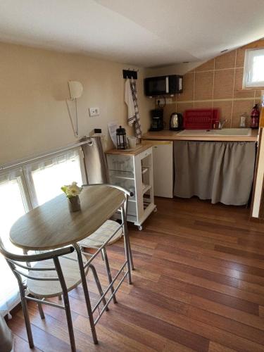 virtuve, Launie Lea Chambre d'Hotes in Eyzerac