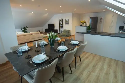 MaMa-Apartments - Netflix, Balkon, Arbeitsplatz, WIFI, Waschmaschine, familienfreundlich, kostenloser Parkplatz - 125 qm in Fulda, Deutschland