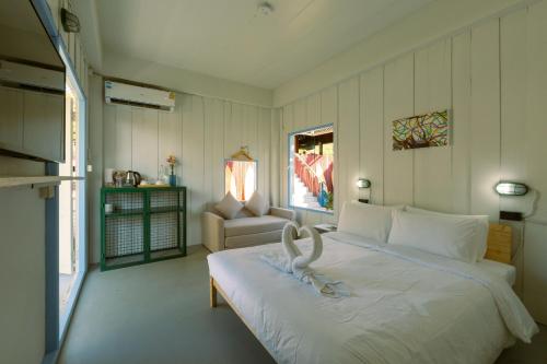 Slumber Resort Koh Chang Room Type - Queen Room with Pool View
