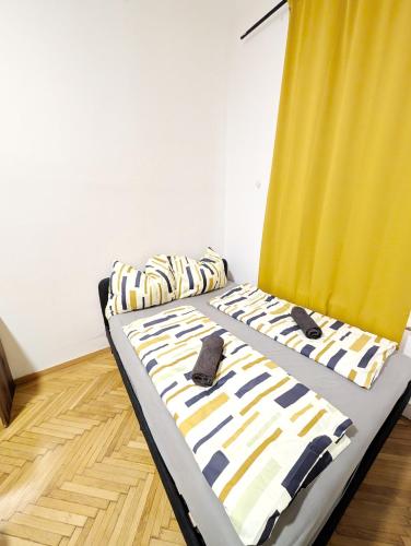 Spacious Rooms - 15 Min from Airport & City Center, 5 Min from Vienna Main-Bus Station EZ7, Vienna (photo 5)