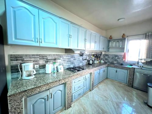 Lovely 2 BR Sweet Atlas City Center And Quiet 10 min From Beach in 샤라프