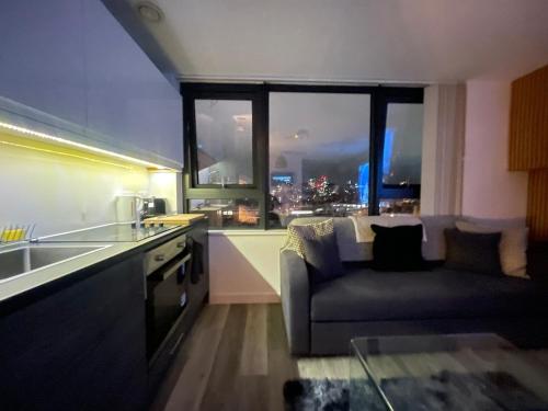 Radio City Apartments City Centre sleeps 4, Liverpool (photo 2)