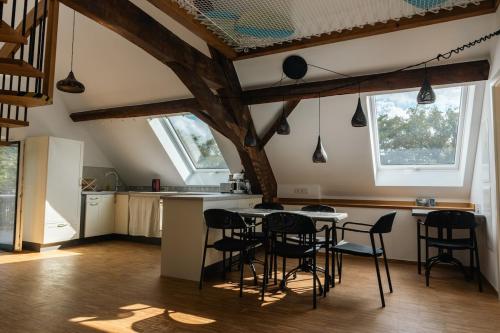 Iekārtas, Cosy Eco-Loft in Beringena