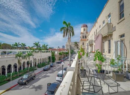 Tropicals of Palm Beach in Palm Beach (FL)