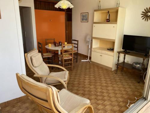 Studio cabine 4 personnes Cap d'Agde Naturisme CN060-028 - image 4