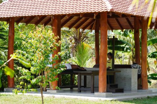 Garden, Welpalla Signature in Nambirittankadawara
